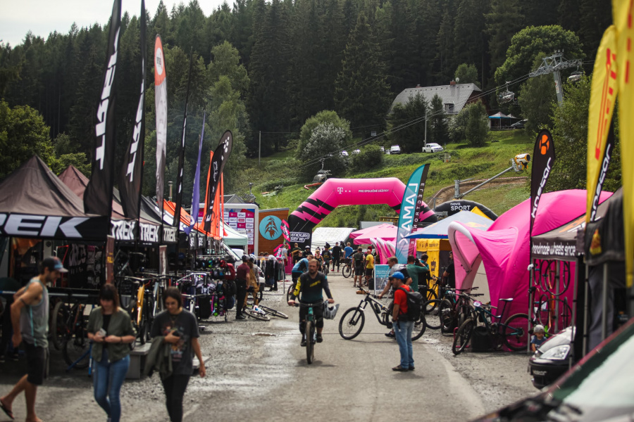 HORSEFEATHERS Enduro Race Morávka