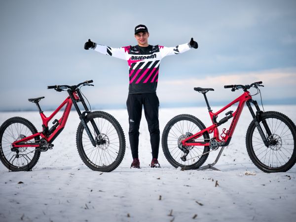 ADAM MAXA NOVĚ V BARVÁCH TÝMU BIKEPORN!