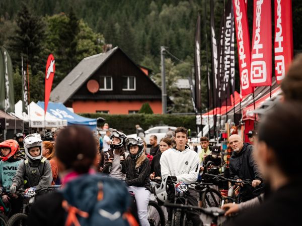 Horsefeathers Enduro Race Morávka - foto Jára Sijka