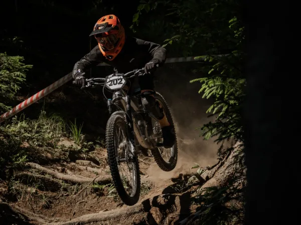 Jak nám dopadla sezona 2026? Enduro nabývá na popularitě. Nasává rodiče s dětmi